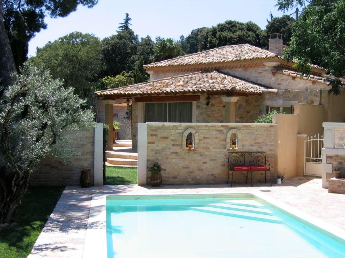 Villa Bacchus, Provence Les Angles  Extérieur photo